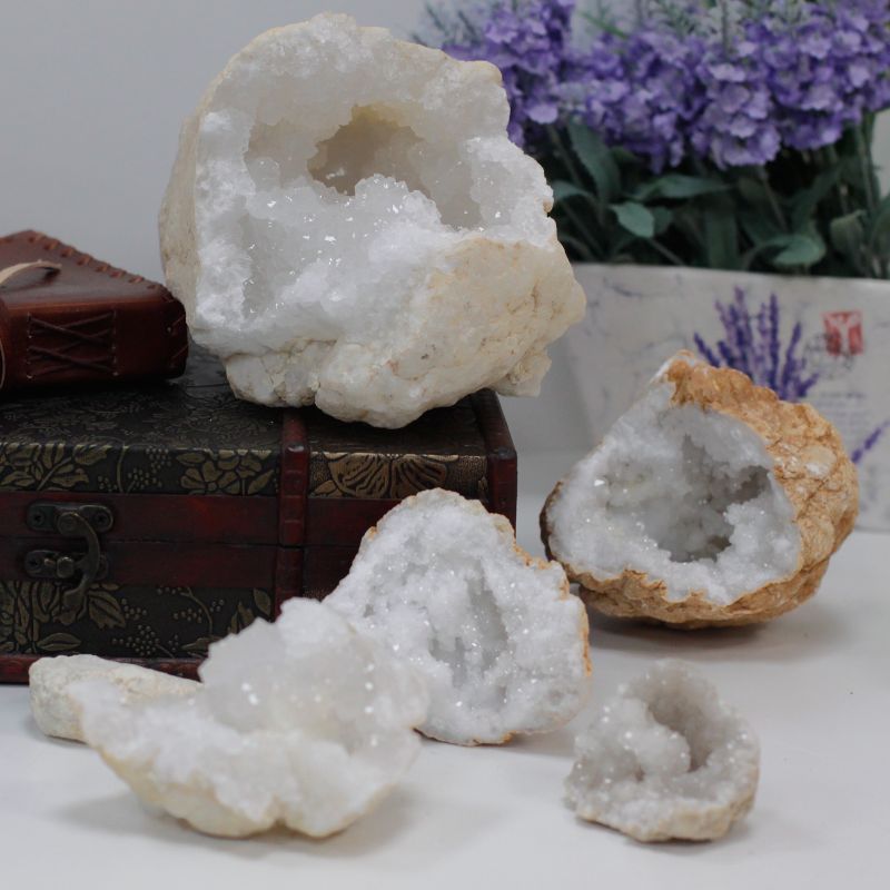 Unopened Goedes 8x8x4 cm
