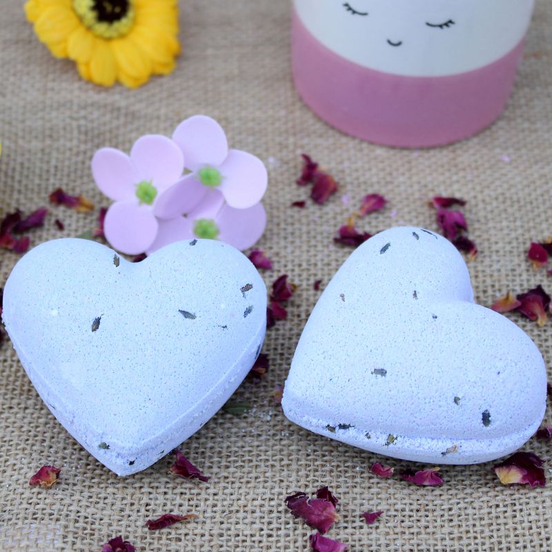 Love Heart Bath Bomb 70g - French Lavender