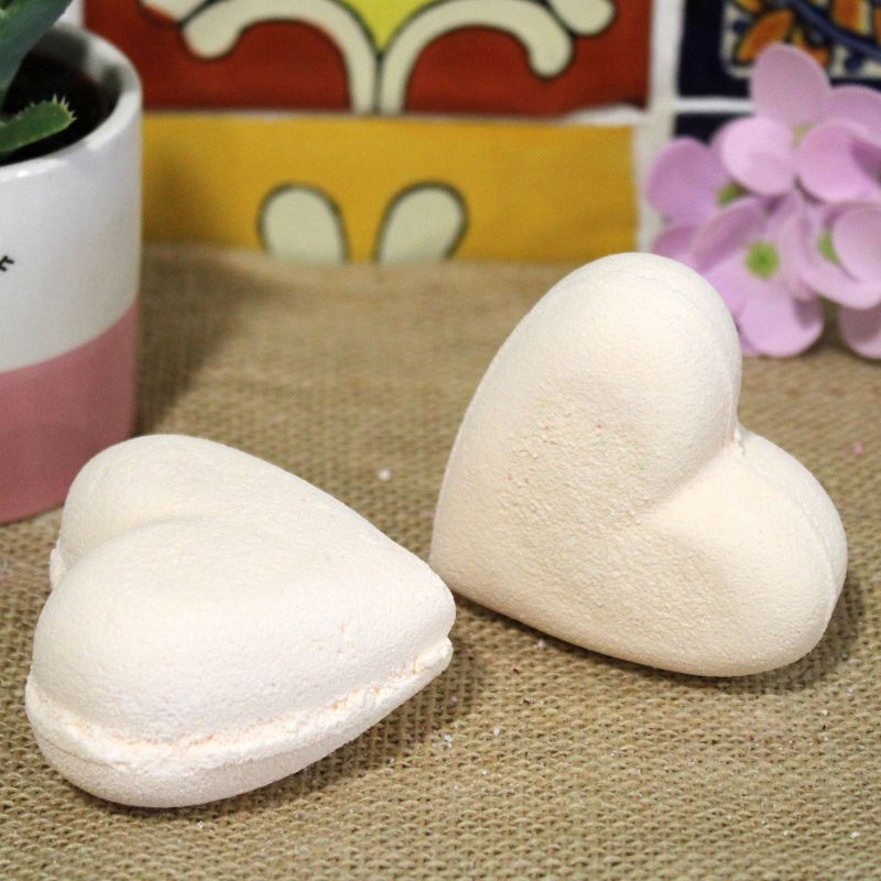 Love Heart Bath Bomb 70g - Passion Fruit