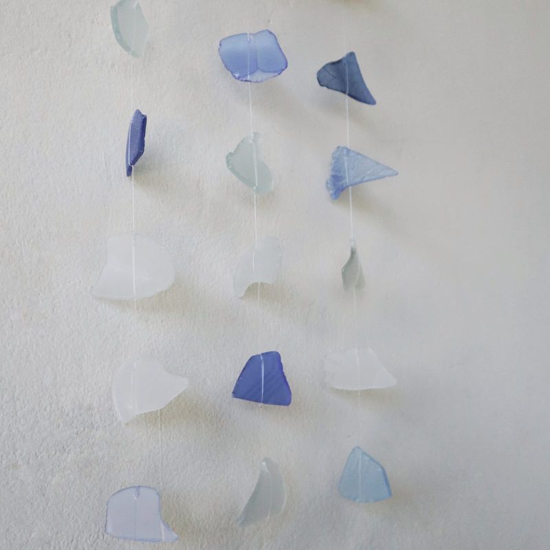 Glass Wind Chime / Blue & White