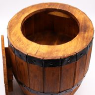 Beer Barrel Stool & Parasol Stand - Natural