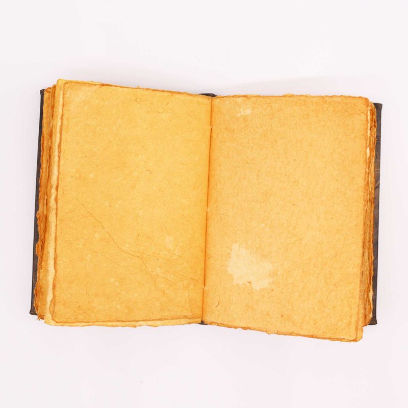 Hefty Brown Tan Book - Zinc Pentagon Decor - 26x18cm