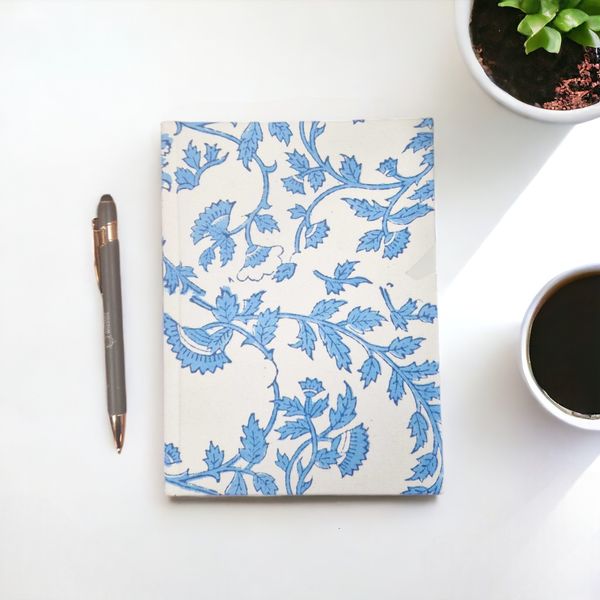 Cotton bound notebooks 20x15cm - 96 pages - Light Blue Floral