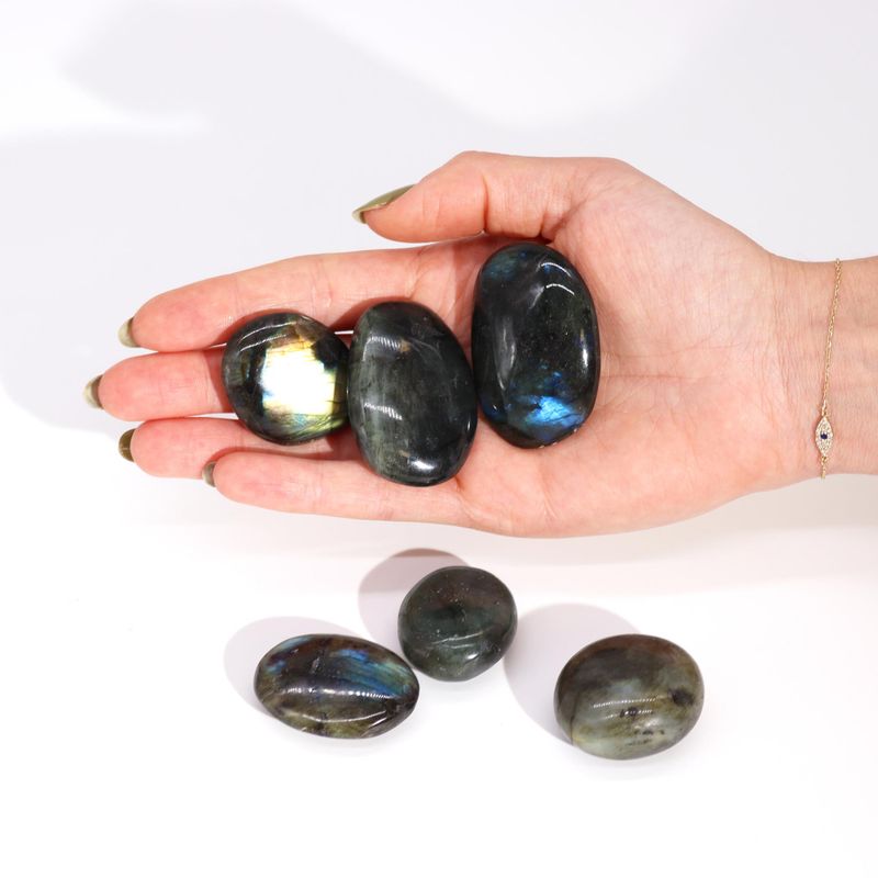 Madagascar Labradorite Palm Stones (approx 17-40g 35-50mm)