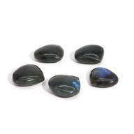 Madagascar Labradorite Hearts Stones (approx 17-3g 30-40mm)