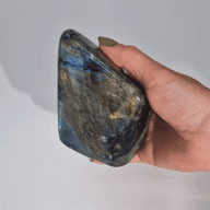Madagascar Labradorite Large Stone (approx 635-750g 80-110mm)