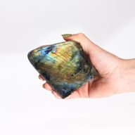 Madagascar Labradorite Large Stone (approx 635-750g 80-110mm)