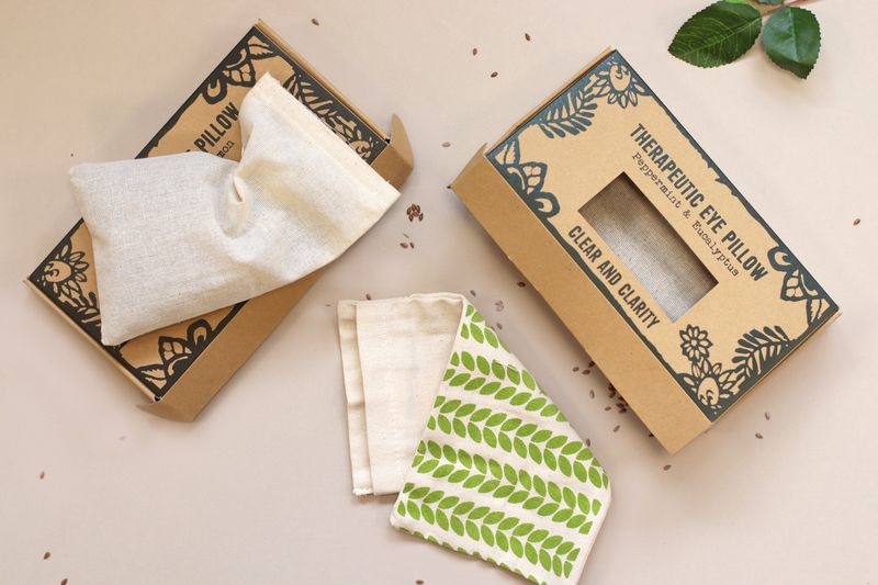 Agnes & Cat Eye Pillow -  Clear & Clarity