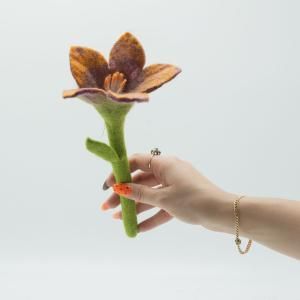 Wholesale Felt Flowers - AW Artisan Europe - Giftware Supplier