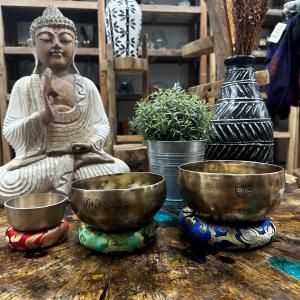 Wholesale Tibetan Singing Bowl Cushions and Wooden Sticks - AW Artisan Europe - Giftware Supplier