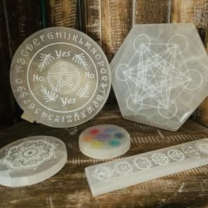 Wholesale Selenite plates - AW Artisan Europe - Giftware Supplier