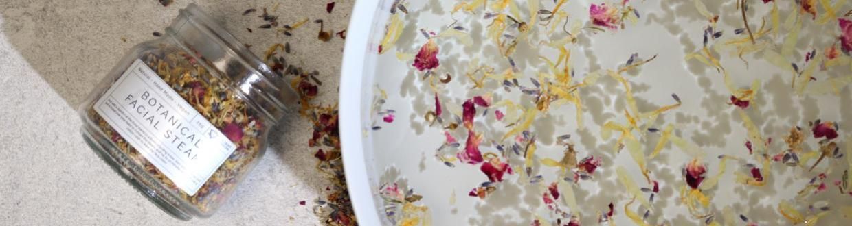 Wholesale Floral Bath Mixes and Facial Sprays - AW Artisan Europe - Giftware Supplier