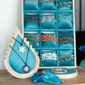 Wholesale Velvet Jewellery Displays - AW Artisan Europe - Giftware Supplier