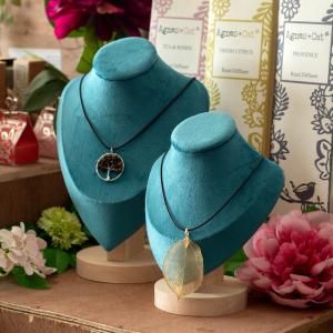 Wholesale Velvet Jewellery Displays - AW Artisan Europe - Giftware Supplier
