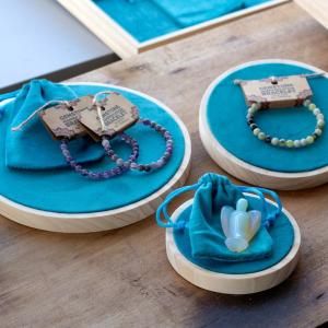 Wholesale Velvet Jewellery Displays - AW Artisan Europe - Giftware Supplier