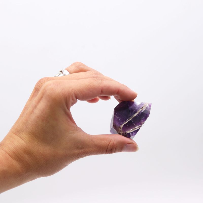 Bulk Gemstone Points approx 6cm (0.5KG) - African Amethyst (approx 8 pieces)