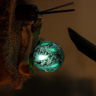 DriftGlow Lamp Emerald Crackle Shade