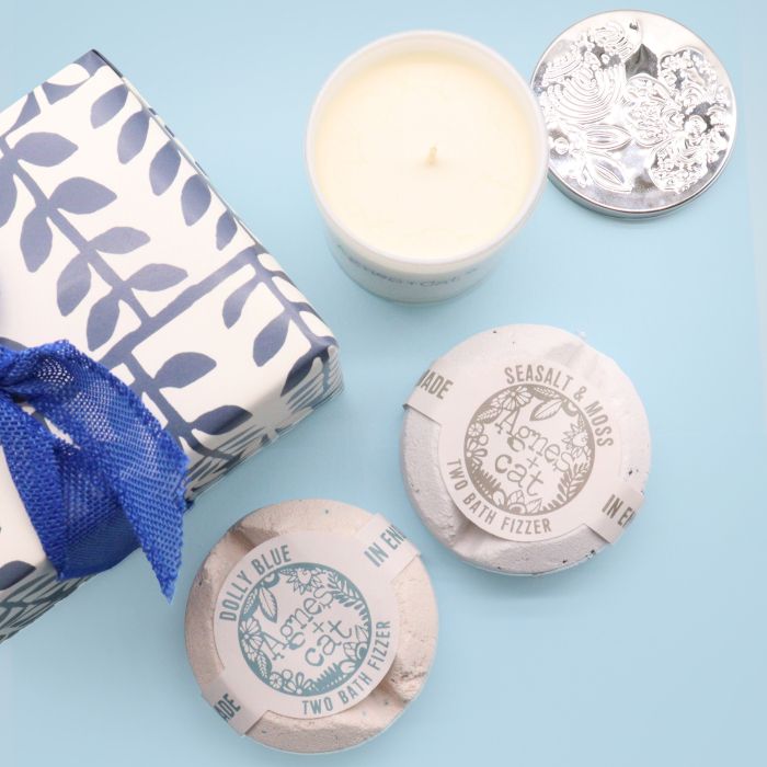 Parma Violet (candle) + Seasalt and Moss (fizz) + Dolly Blue (fizz)