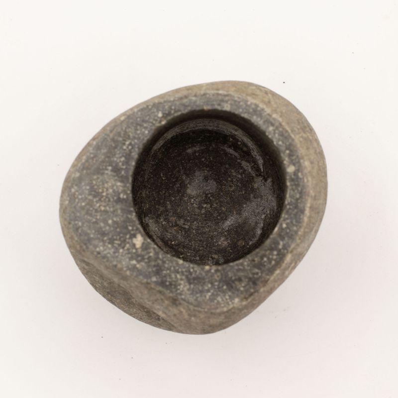 Natural Riverstone Decorative Pestle & Motar -Medium (aprox 12x8cm)