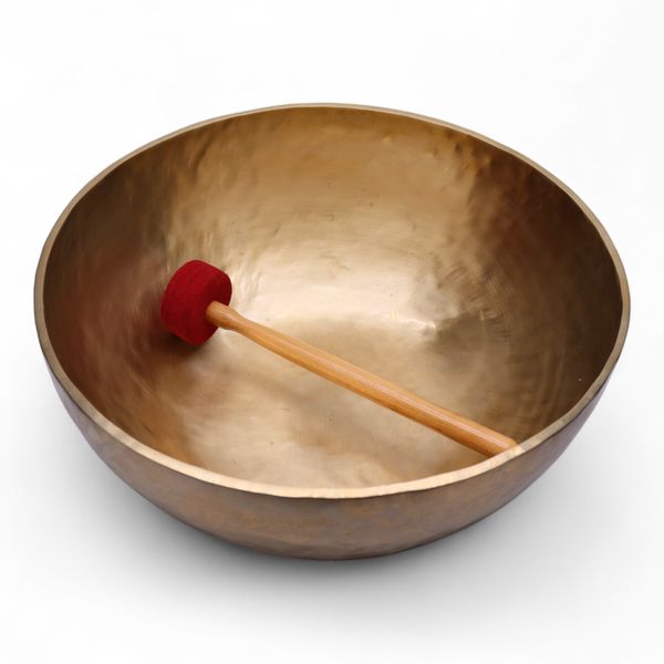 Engraved - Huge Vibrational Feet Standing Bowl - 50x20cm - 10.7kg