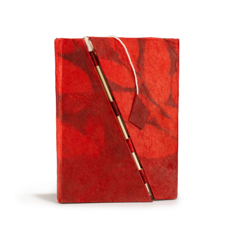 Med Lokta Bold Floral Bamboo Lock Notebook (15x12cm) - 45 Pages - Ruby