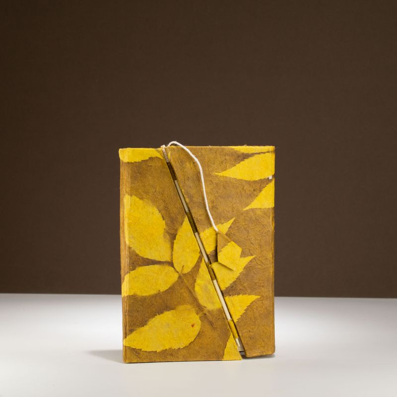 Med Lokta Bold Floral Bamboo Lock Notebook (15x12cm) - 45 Pages - Mustard Brown