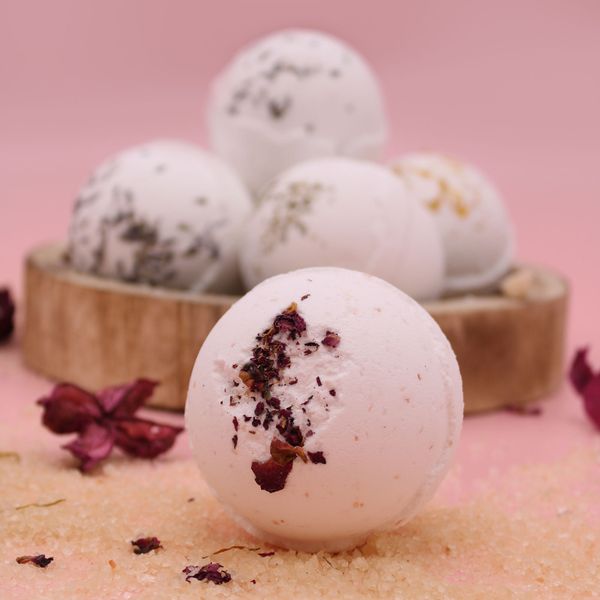 Himalayan salt bath bombs