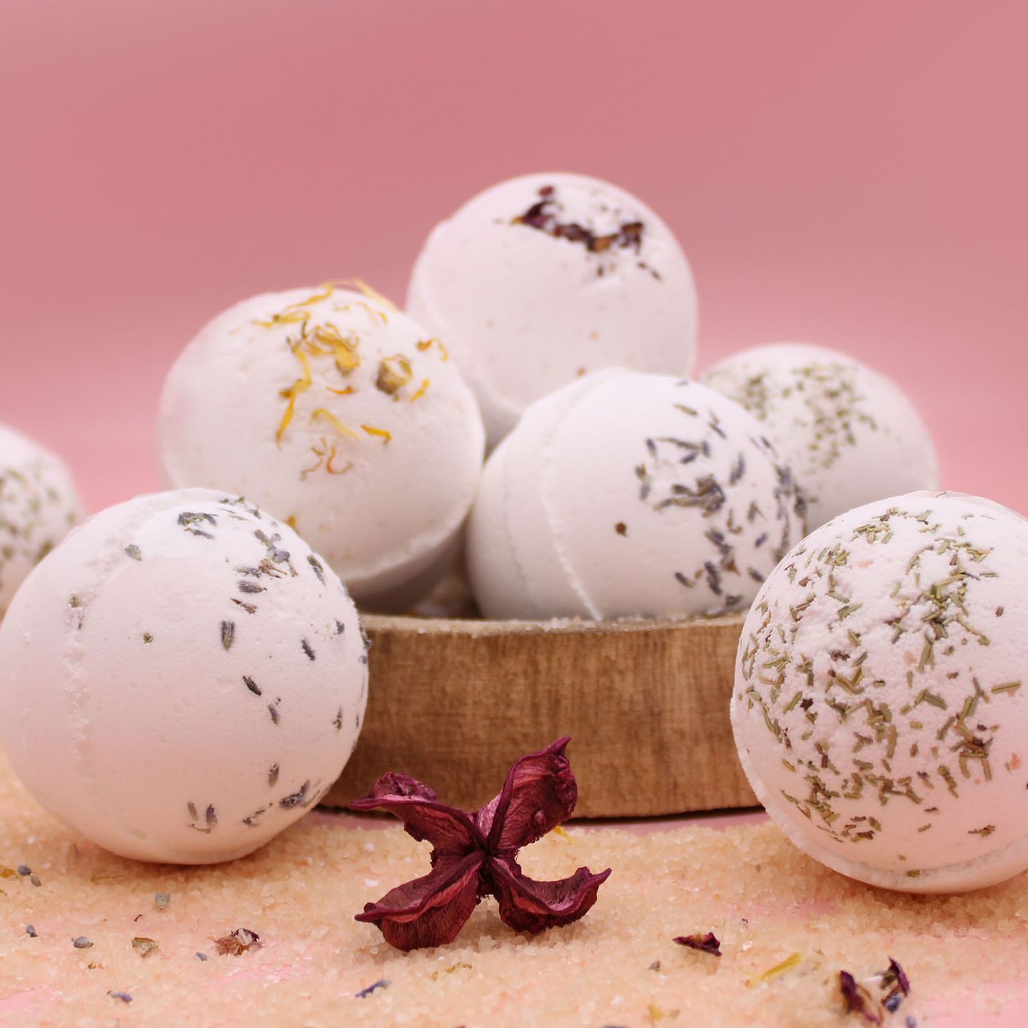 Himalayan salt bath bombs