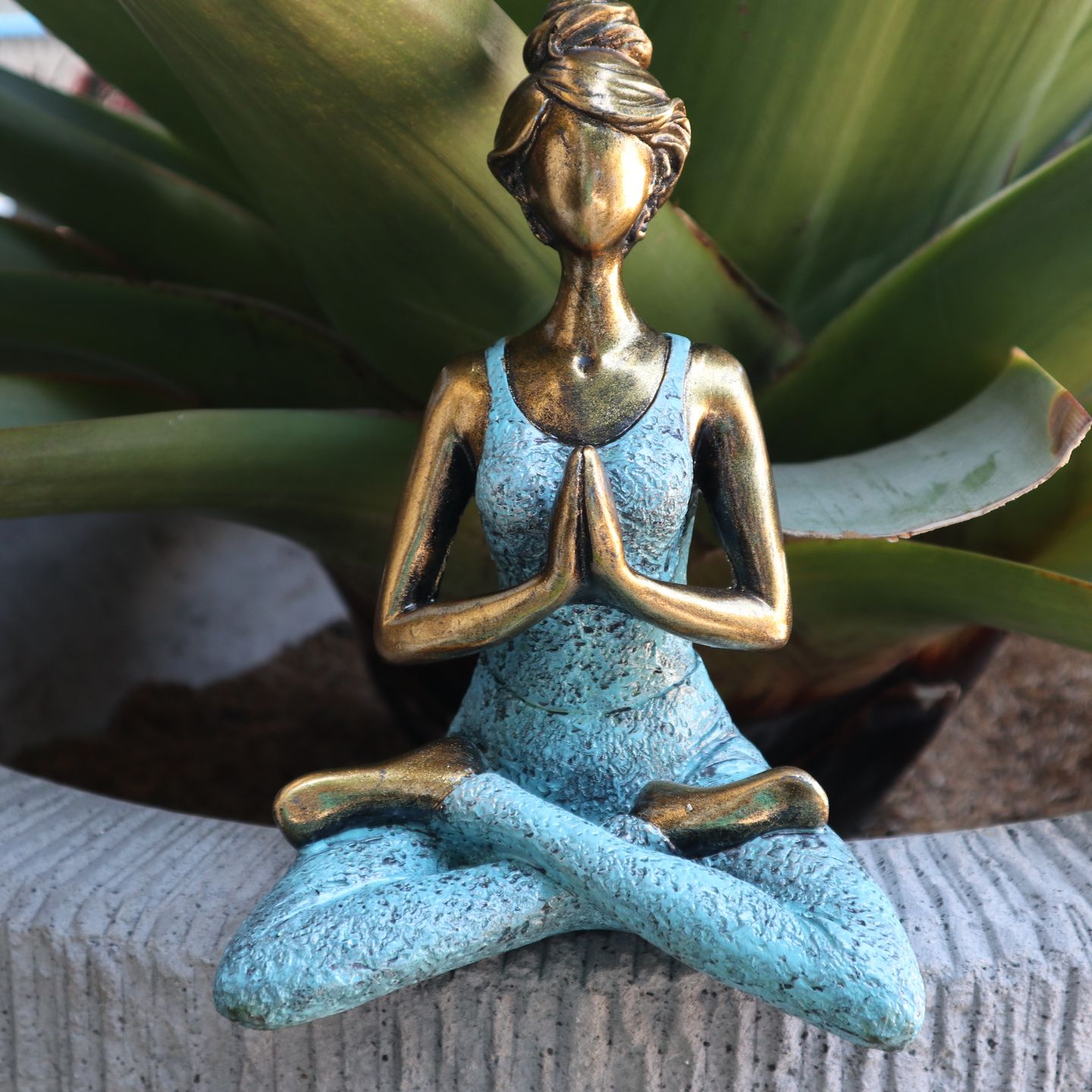 Wholesale Yoga Lady Statues