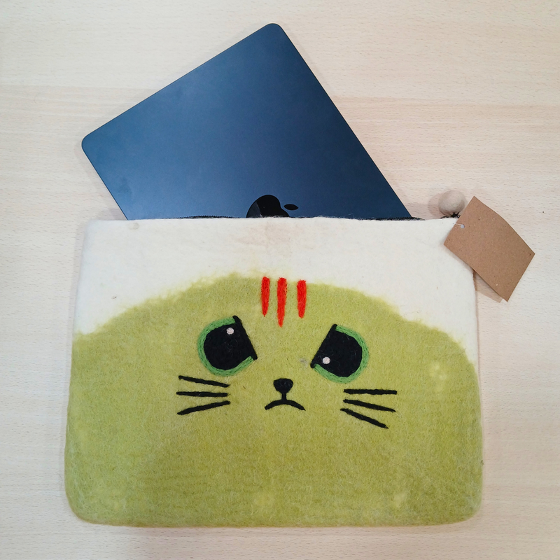 Felt Laptop Pouch (upto 14") - Grumpy Cat