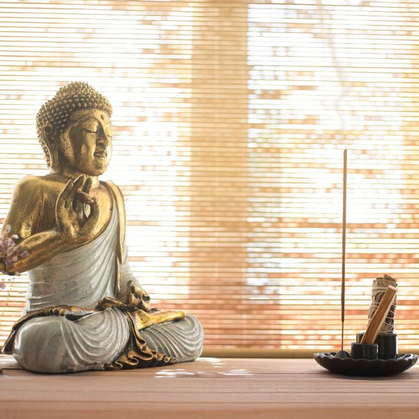 White & Gold Buddha - Extra Large 30cm - Namaste (Welcome) - Centrepiece