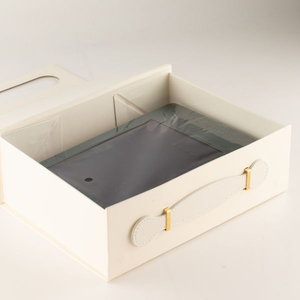Flat Pack Gift Box - Med Hamper (24x18.2x8cm) - White
