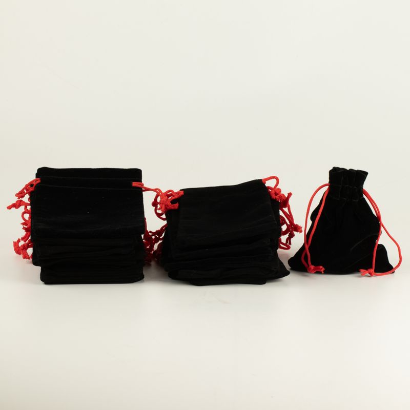 Quality Velvet Pouch - Black 10x12cm