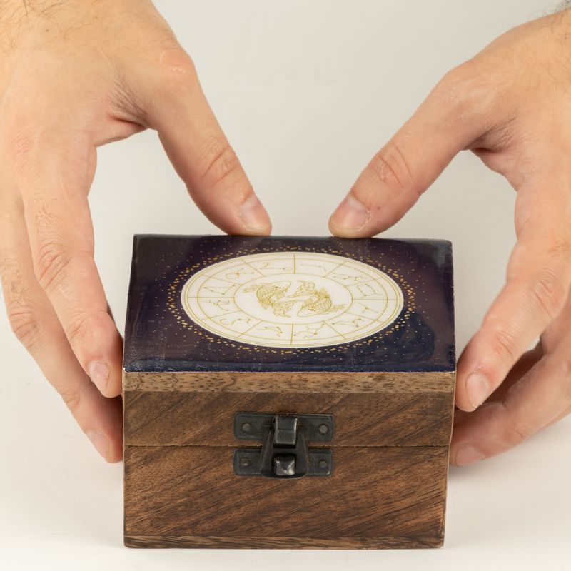 Zodiac Small Enamelled Boxes Starter Pack