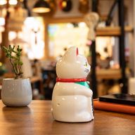 White  Money Cat - 15cm