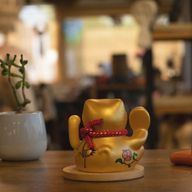 Solar Money Cat Wooden Base - Gold moving Hand