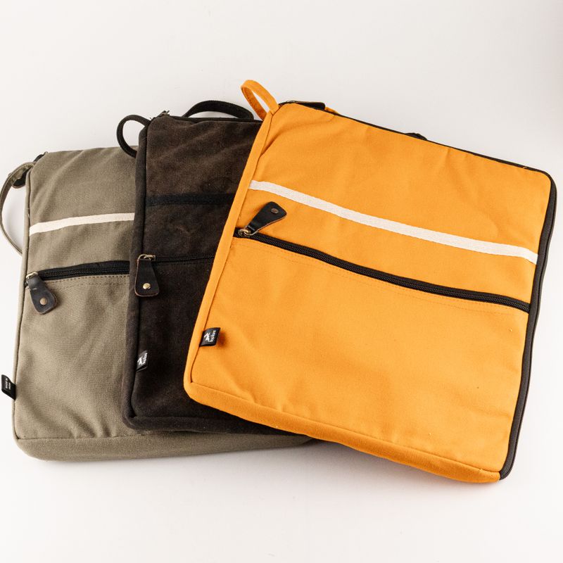 Stonewash  Large Laptop Pouch - Charcoal
