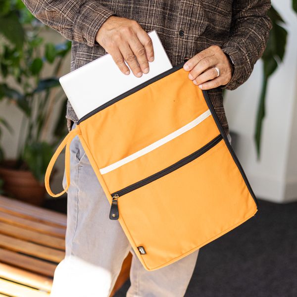 Laptop & Tablet Pouch