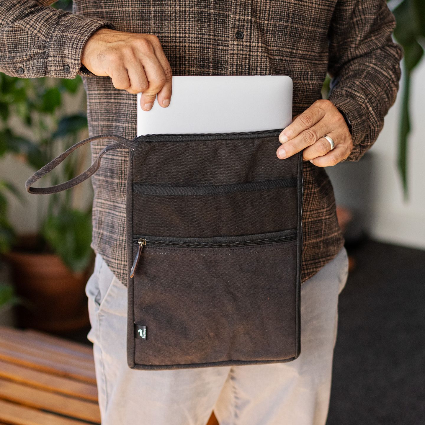 Laptop & Tablet Pouch