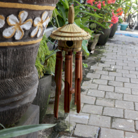 6x Round Seagrass Bird Box with Chimes 45x17cm