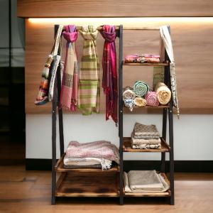 Provider of Retail Shelves Displays