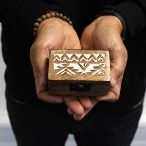 Producer of White Washed Wooden Box for Resale