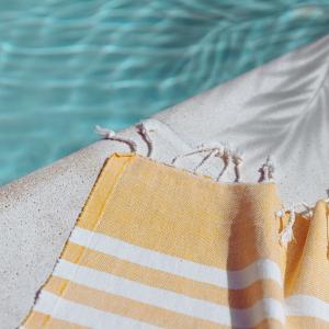 Distributor of Cotton Pareo Throws and Towels