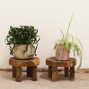 Supplier of Natural Teak Displays for Retail