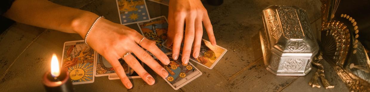 Tarot Card Guide - How They Work and How to Resell Them in Your Business