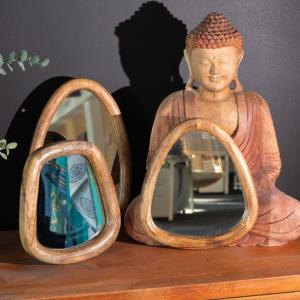 Supplier of Pebble Shaped Mirror Sets for Retailers or Professionals